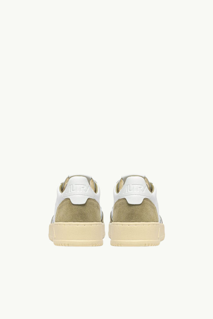  Autry Medalist Low Man Soft Leat Suede Beige - 3
