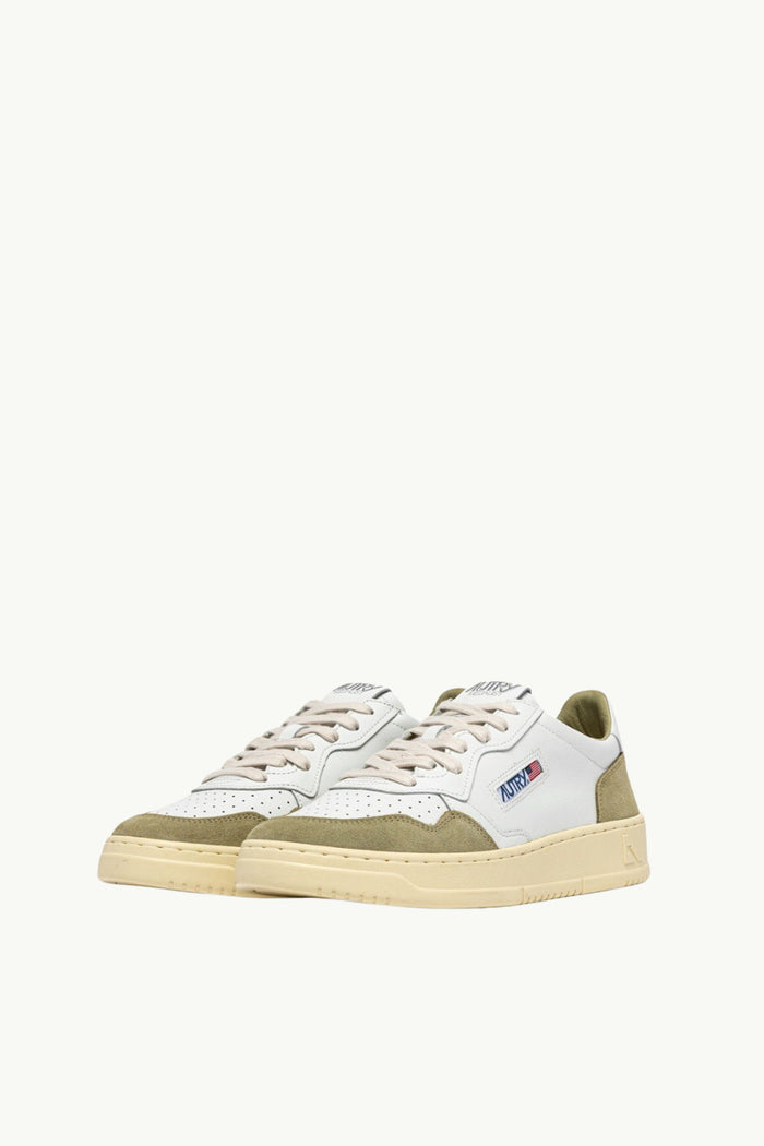 Medalist Low Wom Leat Suede Donna Autry-2