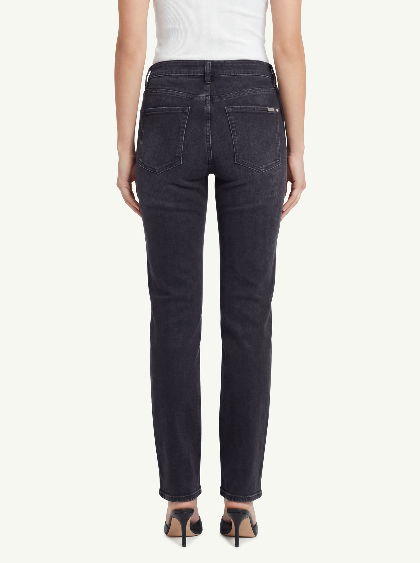  7 For All Mankind Women's Calie Straight Bottomline Jeans Nero - 2
