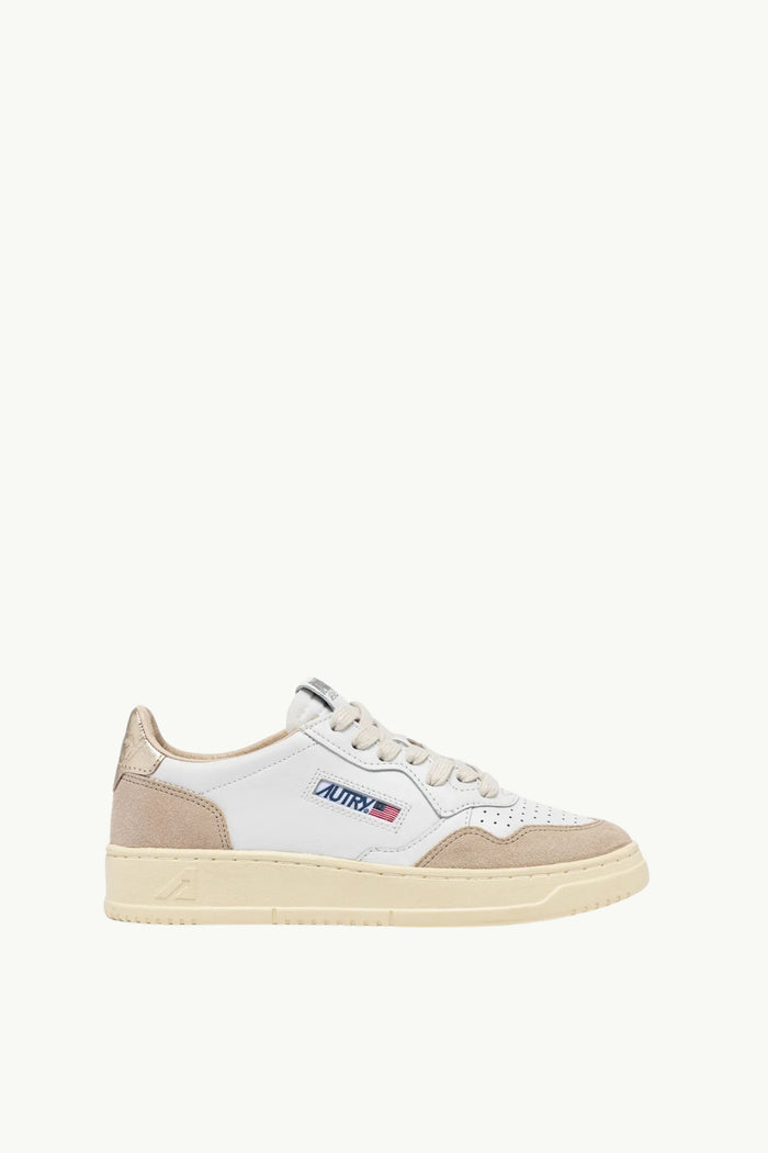 Medalist Low Wom Leat Suede Donna Autry