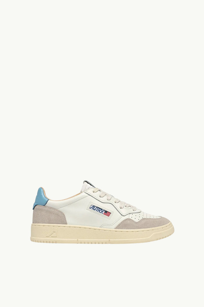 Medalist Low Wom Leat Suede Donna Autry