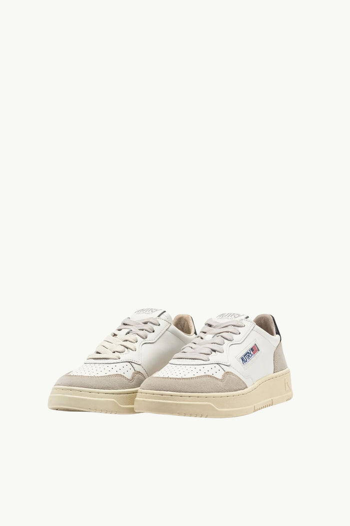 Medalist Low Wom Leat Suede Donna Autry-2