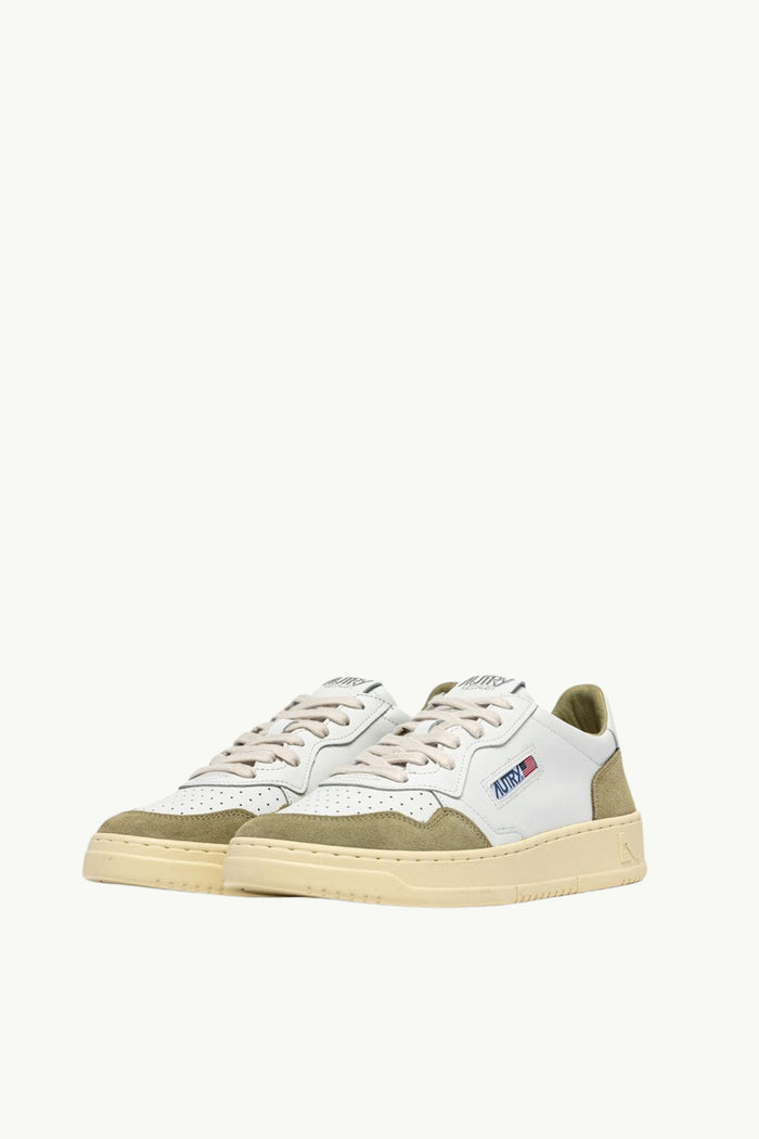 Medalist Low Man Soft Leat Suede  Uomo Autry-2